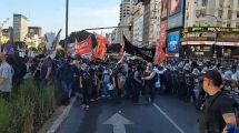 Imagen de Marcha masiva al Congreso: incidentes y fuerte operativo policial en la protesta contra la reforma laboral