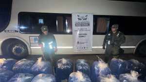 Usaron un “tour de compras” para transportar más de mil kilos de coca ilegal: dos detenidos
