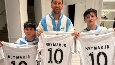 El triple regalo de Neymar a Lionel Messi y sus hijos