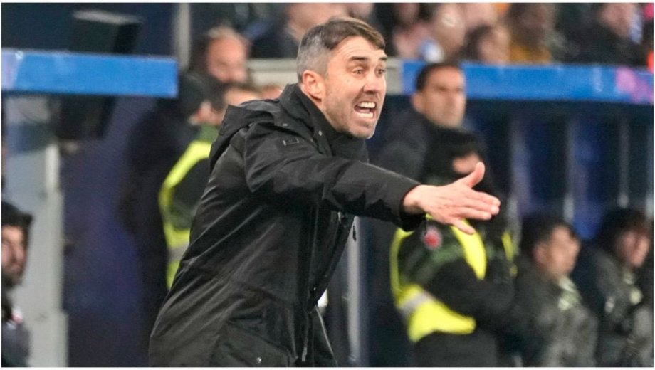 Eduardo Coudet en la derrota por 2-0 de su equipo Alavés ante Levante. 