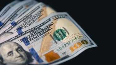 Dólar hoy 4 de febrero 2026: estabilidad cambiaria y precios actualizados en bancos