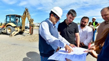 Ignacio Torres recibió críticas y hay clima áspero: la política se metió tras el derrumbe de un cerro 