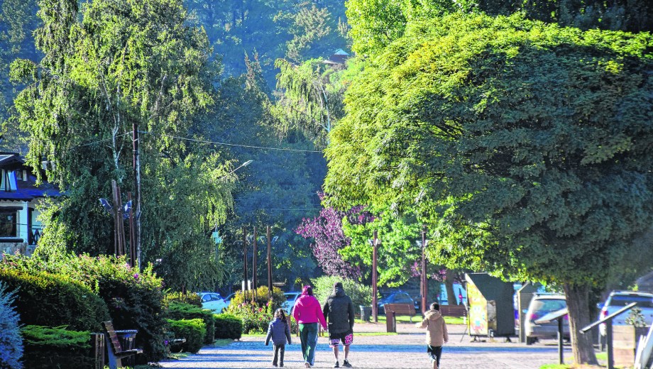 Aniversario San Martín de los Andes.-
