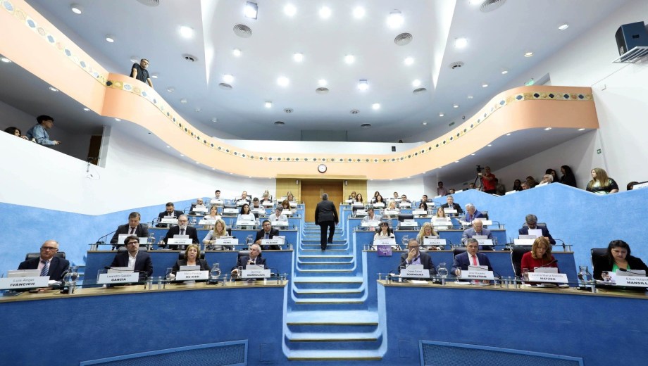 El gobernador Weretilneck hablará el domingo en la apertura del Período de Sesiones Ordinarias. Foto: Marcelo Ochoa.