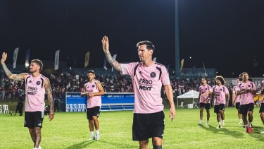 Messi, en el país del reguetón: entrenamiento abierto y locura en Puerto Rico