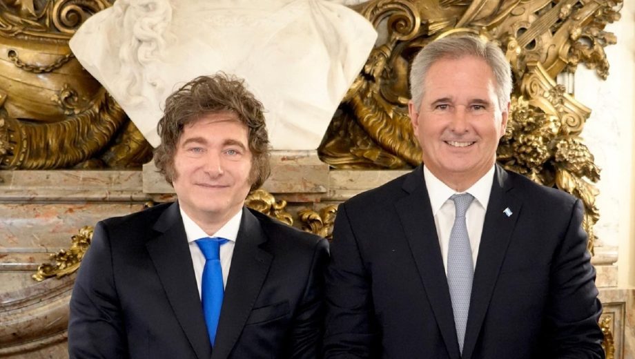 Javier Milei junto a Pablo Quirno. 