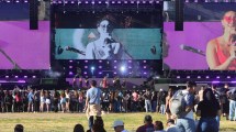 Imagen de En vivo | Fiesta de la Confluencia 2026: qué dijo Migrantes antes de subir al escenario principal de la Isla 132