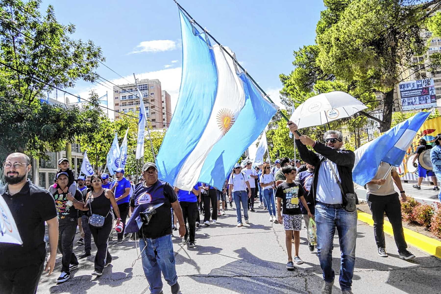 En fotos | Así fue la marcha contra la reforma laboral de Javier Milei ...