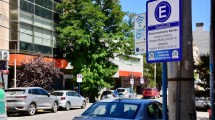 Imagen de Neuquén suma estacionamiento medido en las colectoras de la Avenida Mosconi: las cuadras que se incorporan desde el 29 de junio