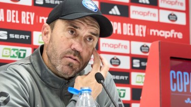 Chacho Coudet negó contactos con River con una frase contundente: “Nadie me llamó, lo juro por mis cuatro hijos”