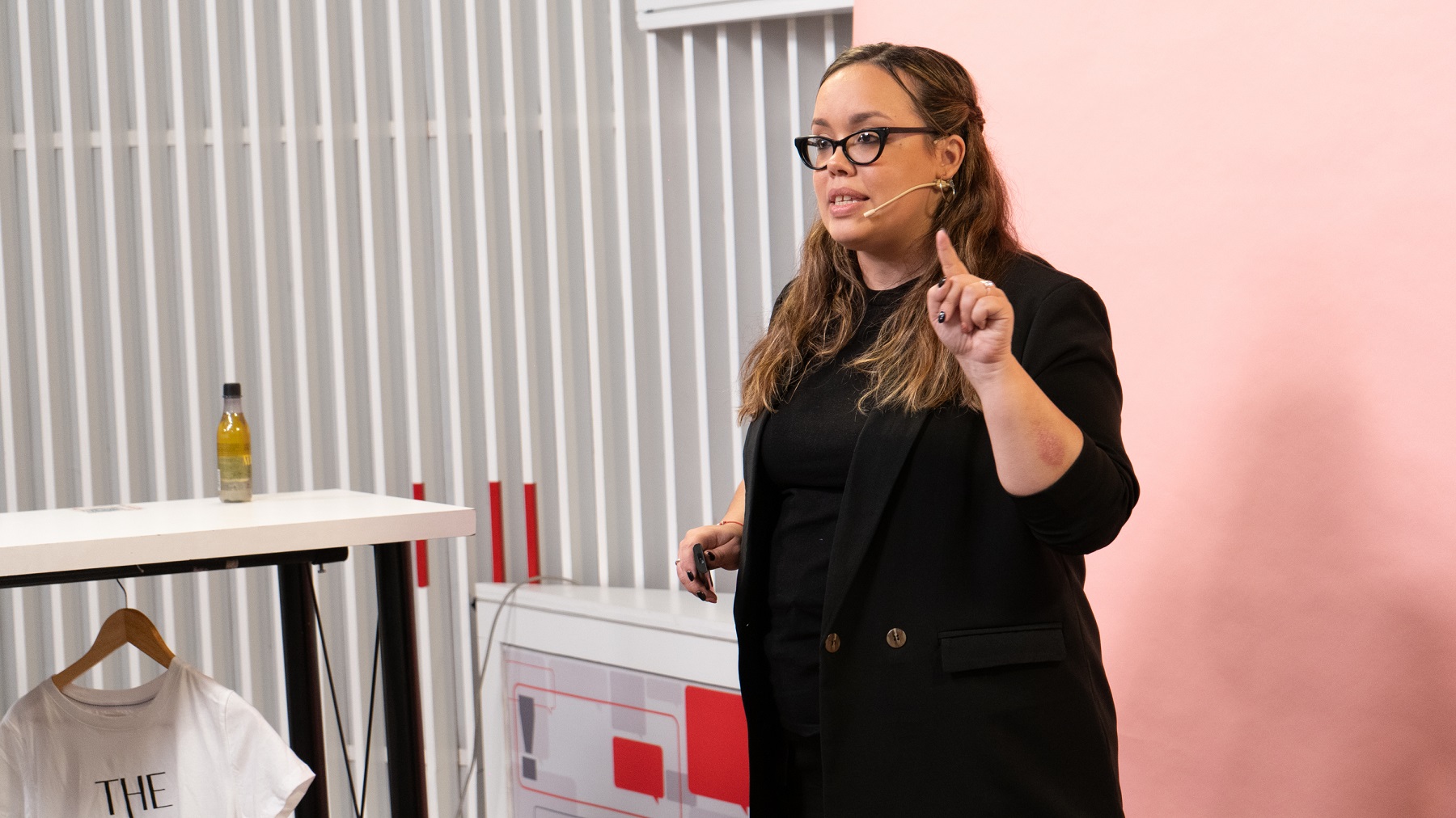 Publicidad en ChatGPT: “La incorporación de anuncios lleva a la IA a una fase ligada a los patrones de consumo”