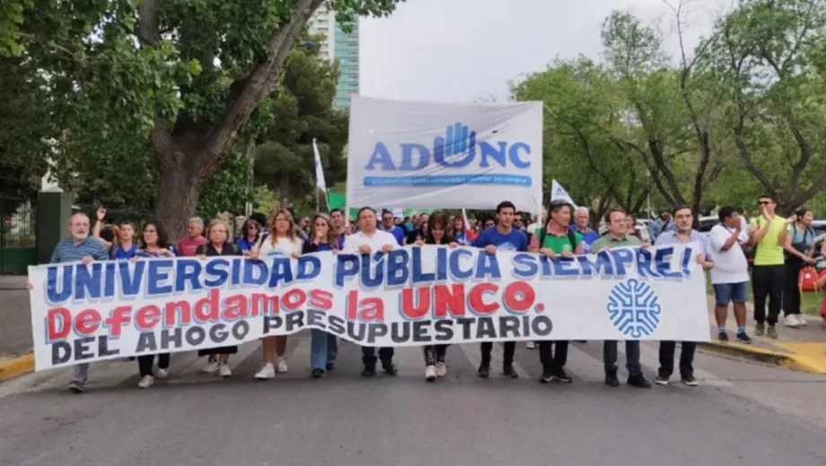 Paro universitario en la UNCo. Foto: archivo.