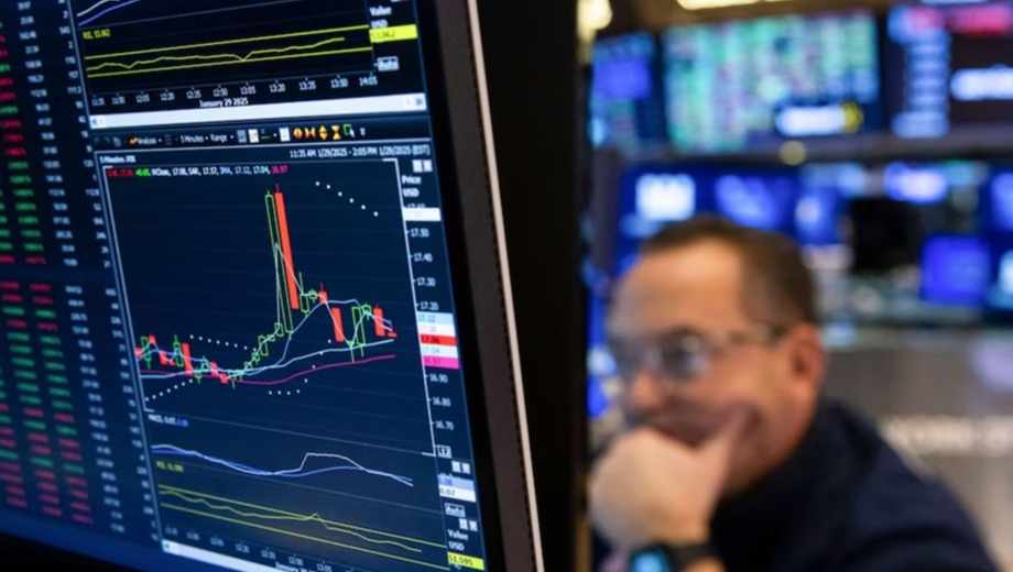 Los mercados esperan señales y miran la sesión del Senado.-