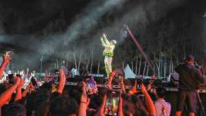 Más de 80 mil personas colmaron la primera noche de la Fiesta Nacional de la Manzana 2026