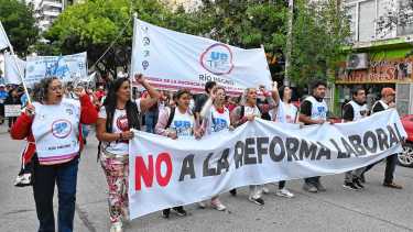 Neuquén marchó contra la reforma laboral de Javier Milei: la manifestación en Río Negro
