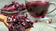 Imagen de Té de Jamaica: cómo preparar esta infusión que tiene increíbles beneficios para la salud 