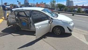 Caos de tránsito en Neuquén este jueves: dos choques en menos de una hora con personas heridas