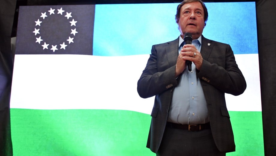 Weretilneck explicó por qué Río Negro fue elegido para el proyecto Argentina GNL. Foto: Marcelo Ochoa.