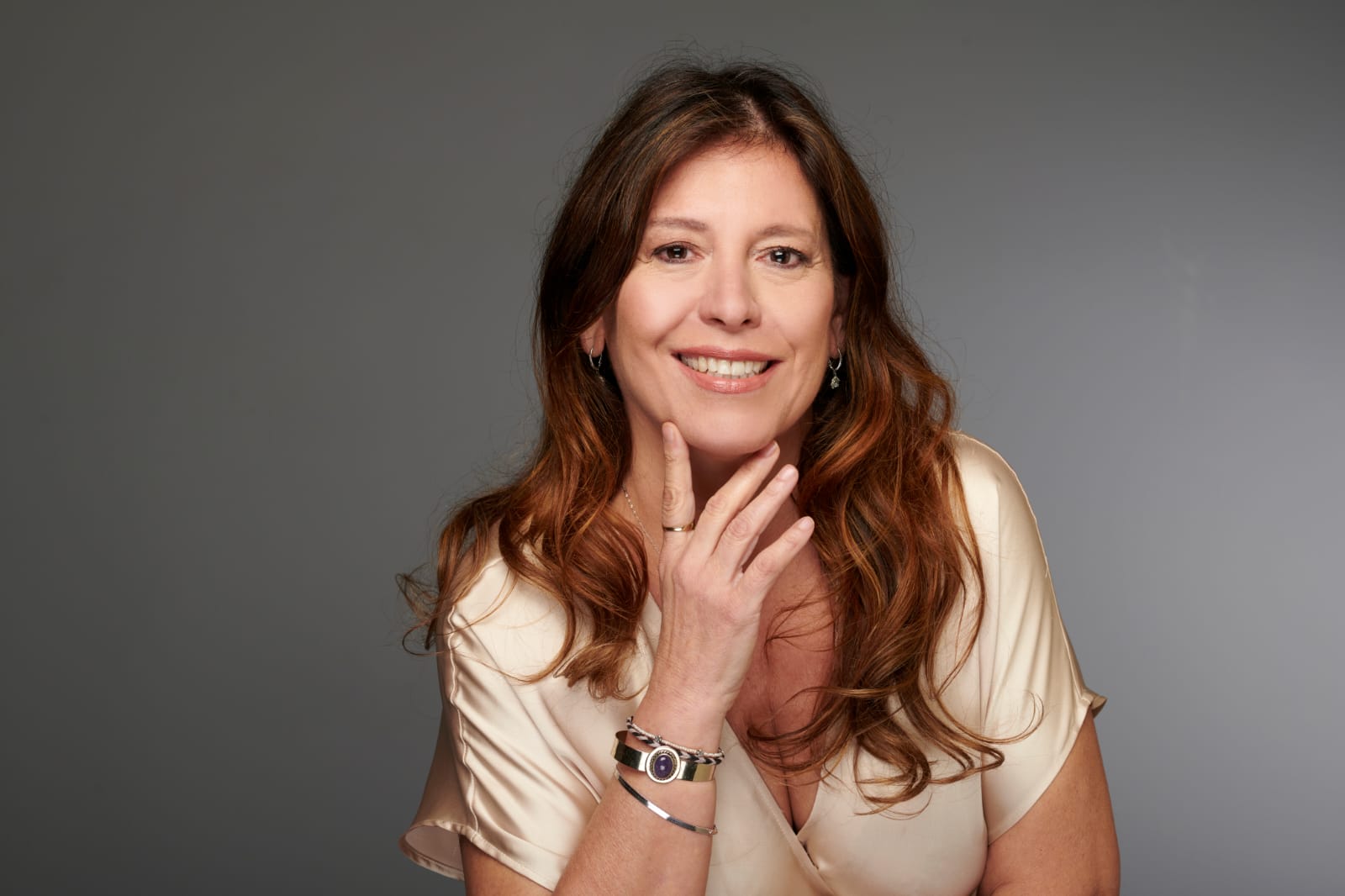 Viviana Rivero con RÍO NEGRO: «En mis novelas, las mujeres siempre son personajes fuertes»