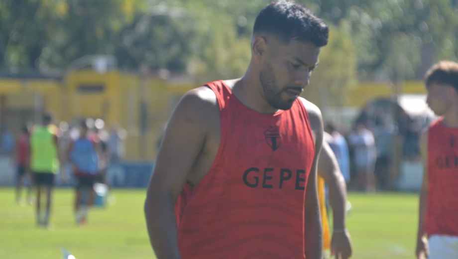 Lucas Mellado fue expulsado en la final de La Amistad ante FADEP. (Foto: Gentileza Vanina Campos)