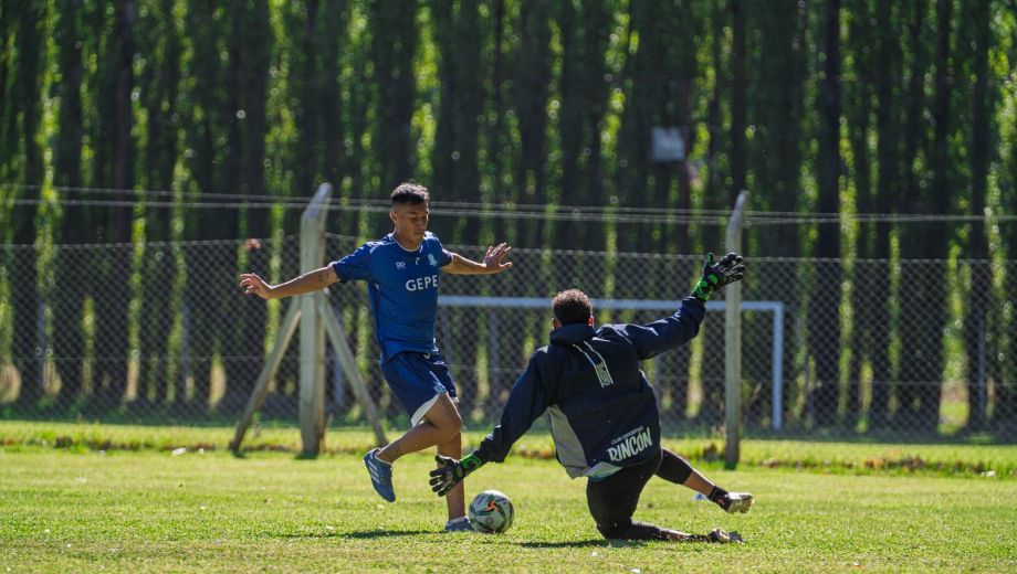 Deportivo Rincón sigue con su pretemporada en CIpolletti. (Foto: Prensa Deportivo Rincón)