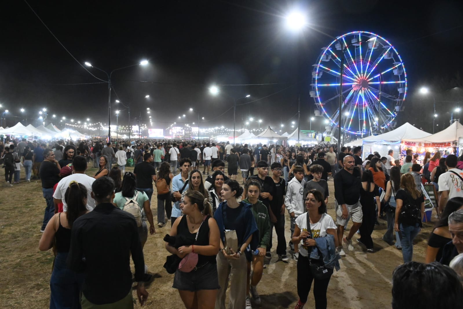 Pasear, disfrutar, comer: el plan perfecto para el último día de la Fiesta Nacional de la Manzana 2026
