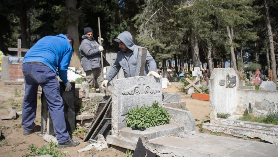 Las obras ya comenzaron en el cementerio de Bariloche. Foto: gentileza
