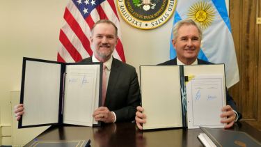 Acuerdo comercial con Estados Unidos: el Gobierno ajusta detalles pero se complica su debate en extraordinarias