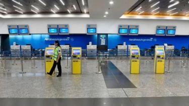 Se levantó el paro de controladores aéreos: ¿qué pasa con los vuelos a Neuquén y Río Negro que estaban afectados?