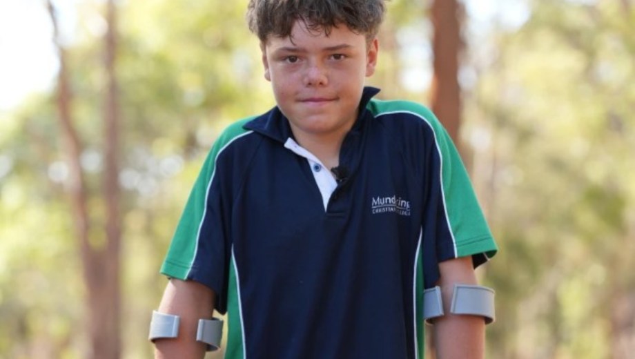 Austin Appelbee, el héroe que salvó a su familia en Australia. 