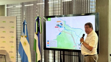 Río Negro traza su hoja de ruta para la exportación de hidrocarburos y fortalece su vinculación con YPF