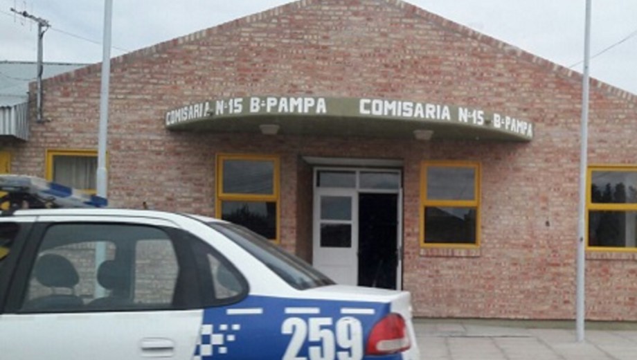 Balearon a una pareja en Cutral Co: buscan a un hombre que disparó desde una motocicleta 