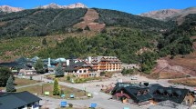 Imagen de Se reúne el Consejo de Planeamiento de Bariloche por el desarrollo del cerro Catedral 