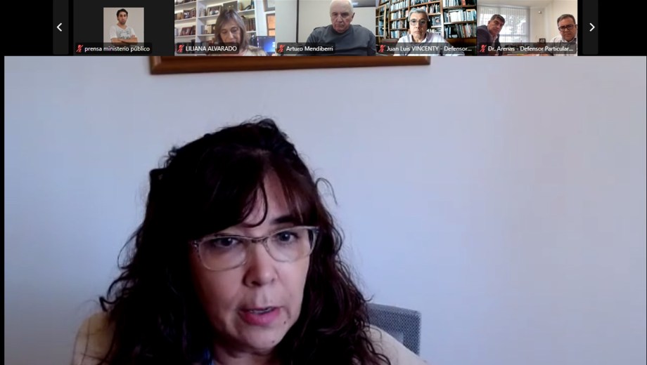 La jueza Berenguer leyó esta tarde su resolución en un zoom con los imputados, fiscales y defensores.