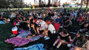 El cine en Cipolletti brilla bajo las estrellas, mirá la grilla de películas que se proyectarán