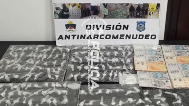 Varios detenidos en Neuquén en operativos contra bandas narco: secuestraron cocaína, armas y más de $750.000