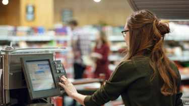 Cómo se liquidan las sumas fijas para empleados de comercio en febrero 2026: guía completa