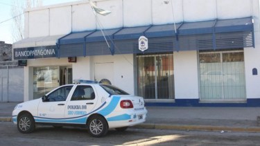 Un violento episodio en Chichinales terminó con un apuñalado, un principio de incendio y un detenido