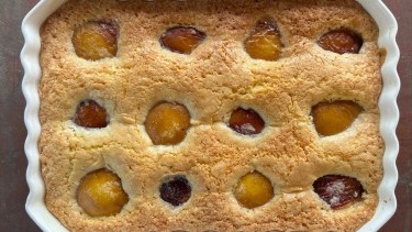 Cómo hacer para que la miga de la escondida de duraznos y pelones quede bien esponjosa