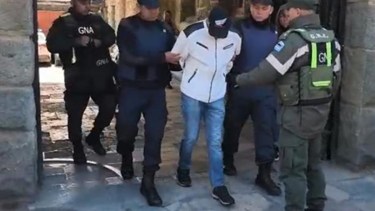 Condenan y expulsan a Chile a un hombre que hurtó pertenencias de un auto en Bariloche