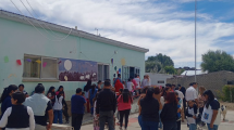 Imagen de Inicio de clases en escuelas rurales de Río Negro: acto oficial en Mencué y alto presentismo docente