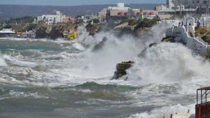 Alerta por mareas extraordinarias en Las Grutas: el mar superará los 9 metros este viernes