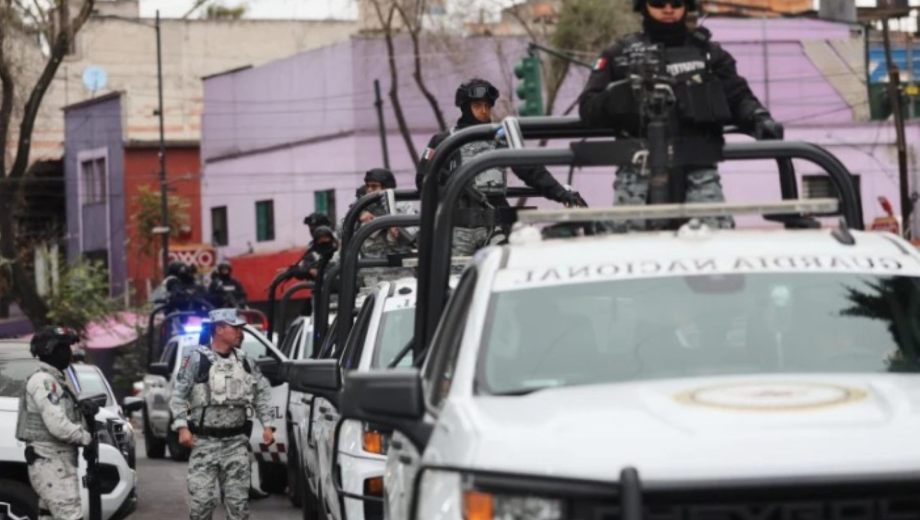 Despliegue del ejército tras muerto de alto capo narco. Foto:  AP/Ginette Riquelme. 