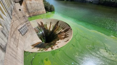 Córdoba transformará la contaminación de uno de sus diques en energía limpia