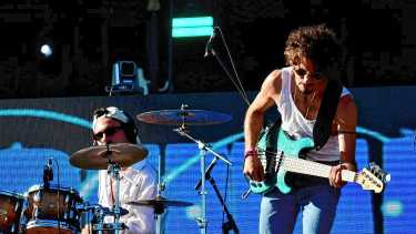 Fotos | Talento regional y previa de lujo: reviví los shows de Magdalena Vitale y Ninio Condenado en la Fiesta de la Confluencia 2026