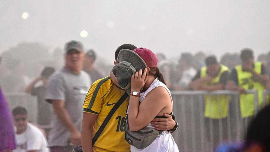 El día 4 de la fiesta de la confluencia se suspendió por un cambio repentino en la dirección del viento. Foto: Matías Subat