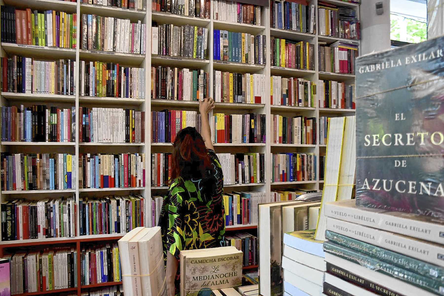Seis novelas recomendadas en Lecton: policiales, recuerdos y fantasía