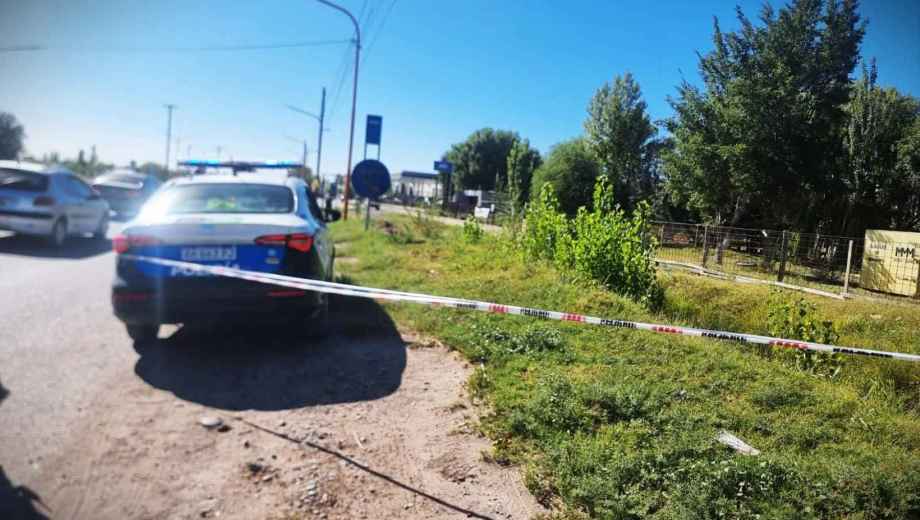 Investigan la aparición de un cuerpo en un canal, en Fernández Oro. Foto: Gentileza. 