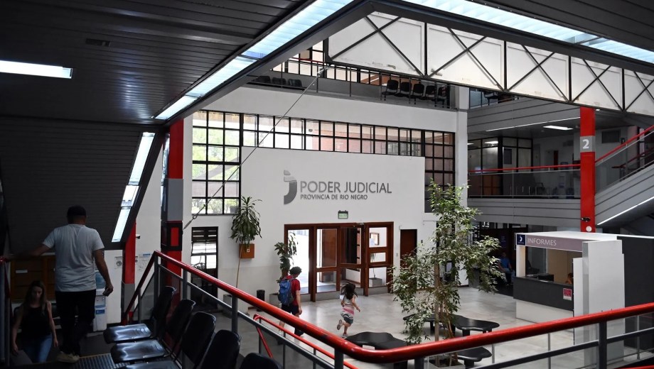 El juez determinó que la investigación continuará con el imputado en libertad monitoreada. Foto Archivo.