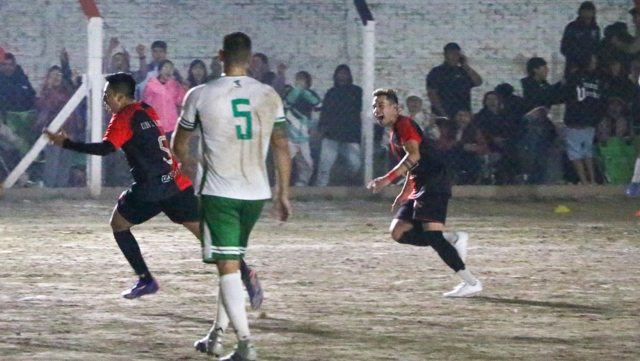 Horacio Gutiérrez selló el triunfo para Deportivo Godoy. (Foto: Mayra Diaz)